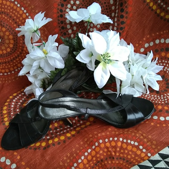 ❤√√COACH BLACK LEATHER SLING BACK HEELS - Picture 3 of 7